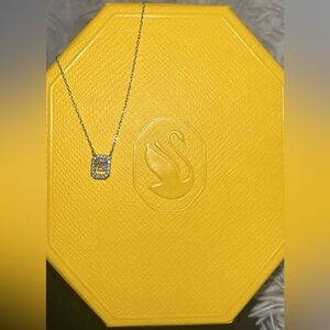 Silver Swarovski Una Pendant